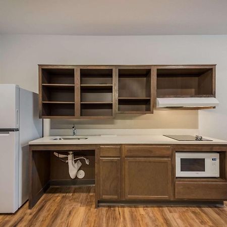 Woodspring Suites Wesley Chapel-Tampa エクステリア 写真