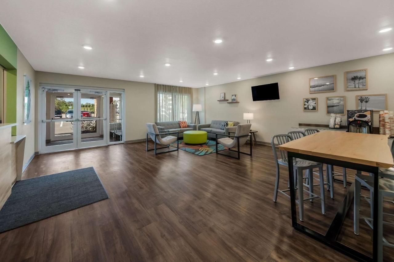 Woodspring Suites Wesley Chapel-Tampa エクステリア 写真