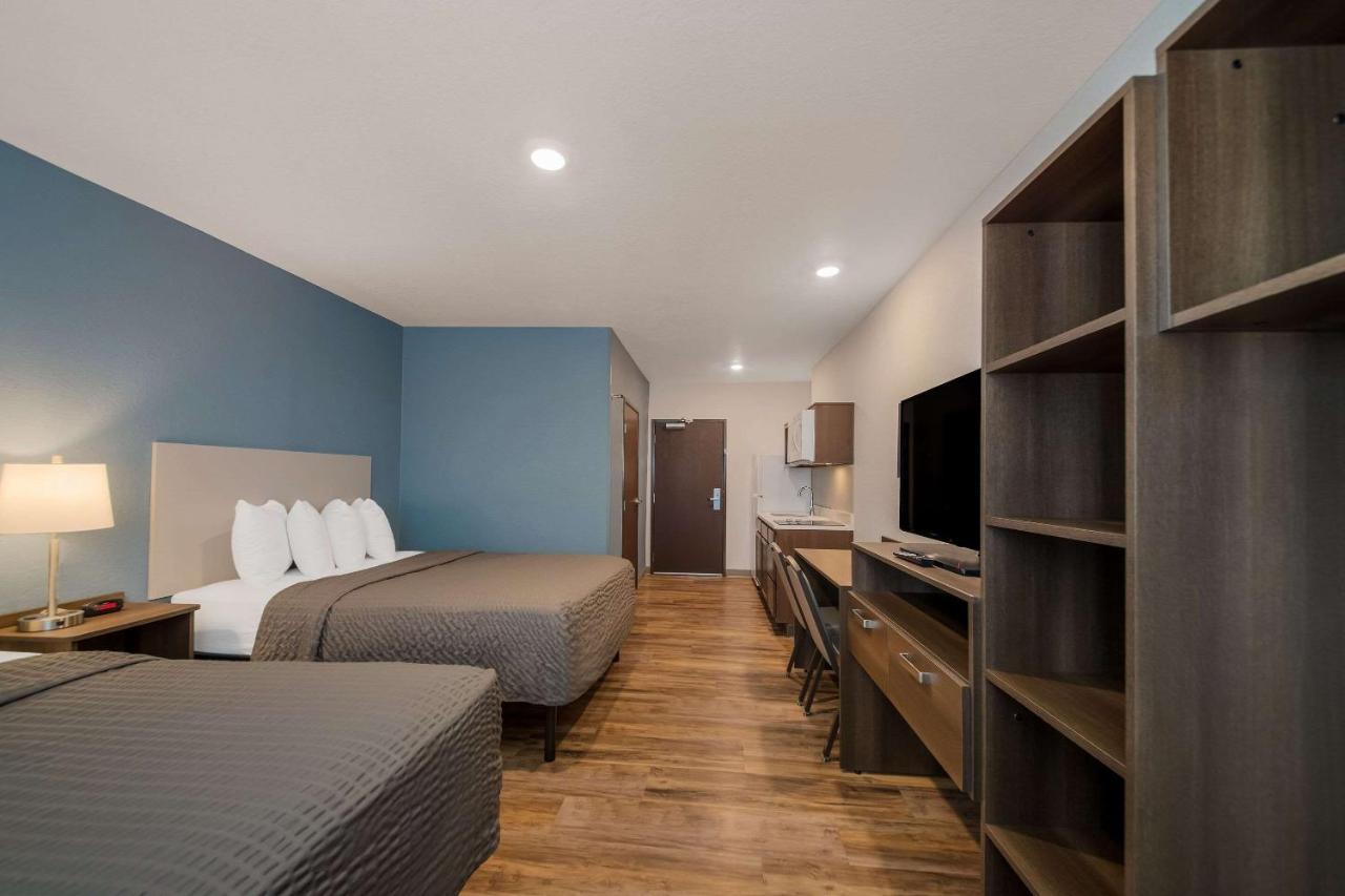 Woodspring Suites Wesley Chapel-Tampa エクステリア 写真