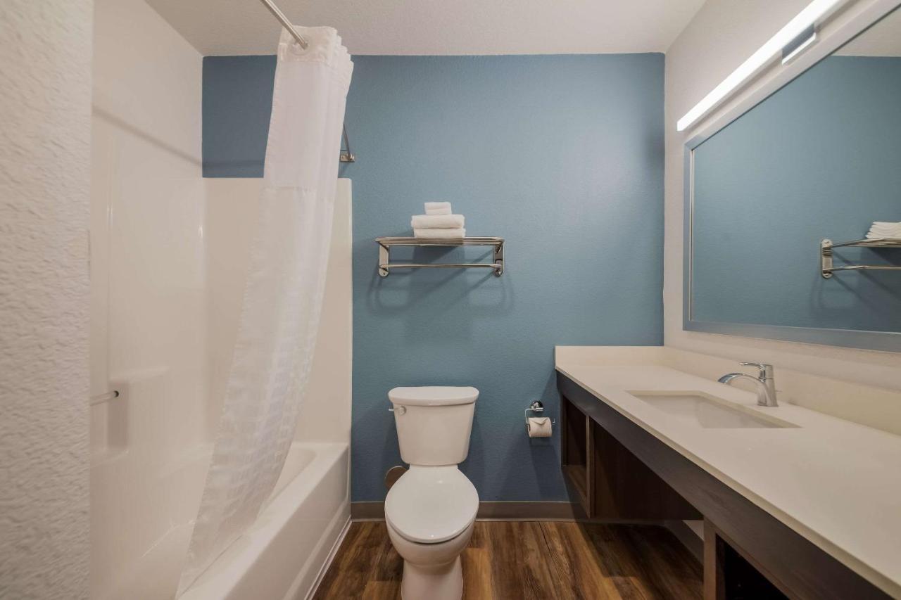 Woodspring Suites Wesley Chapel-Tampa エクステリア 写真